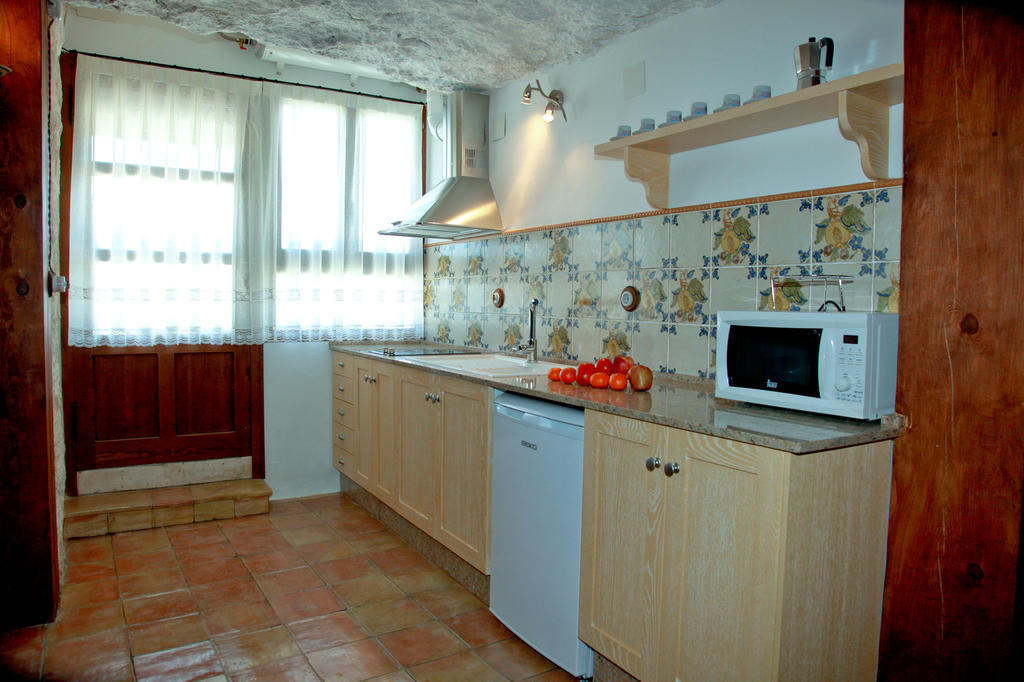 Casa Rural La Bodeguilla Alcala del Jucar Room photo